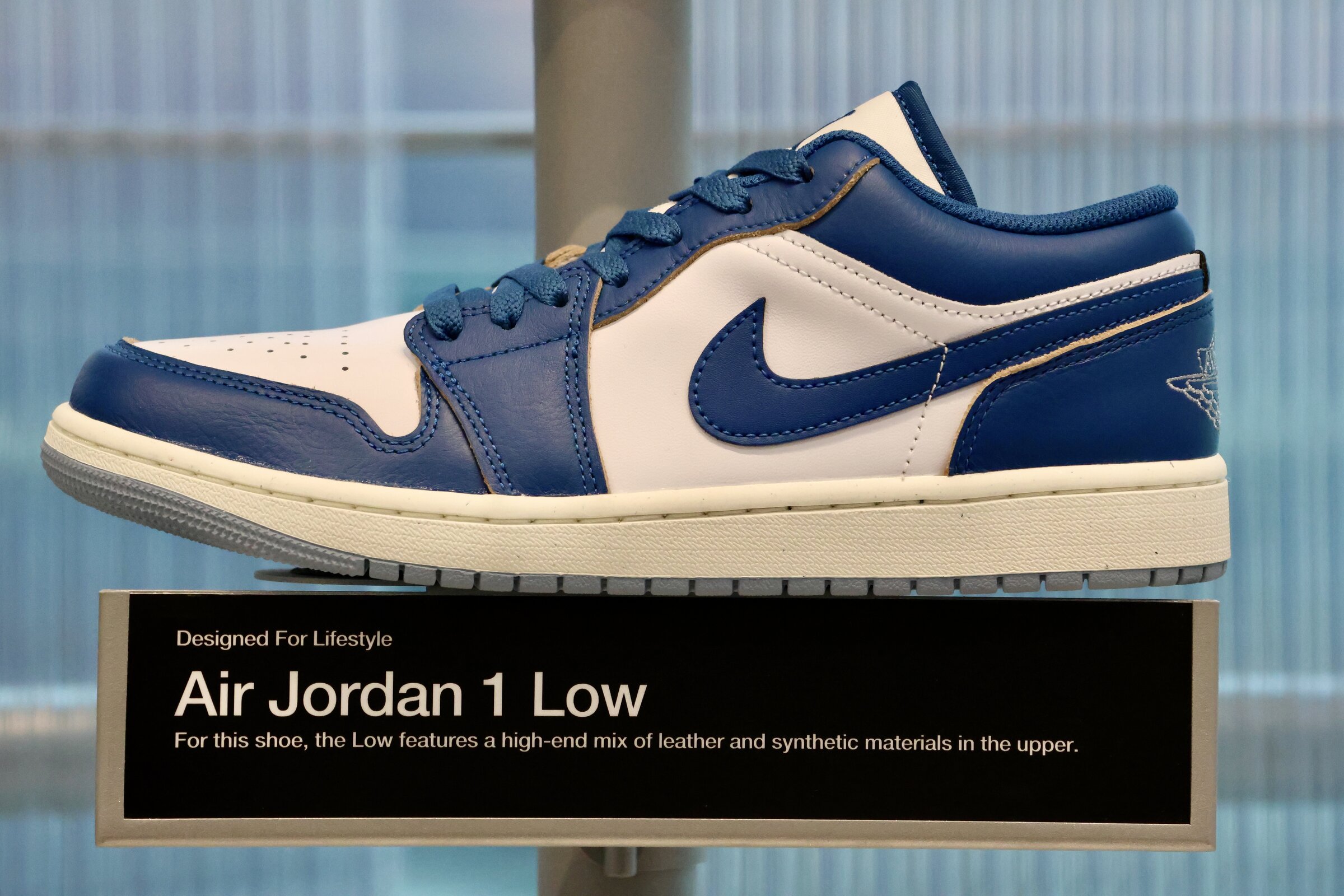 Air Jordan 1 Low