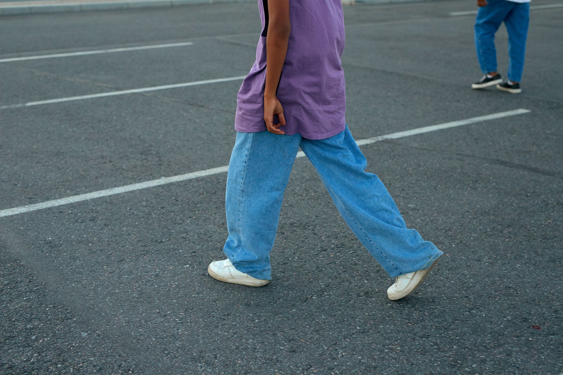 Barrel-Leg Jeans
