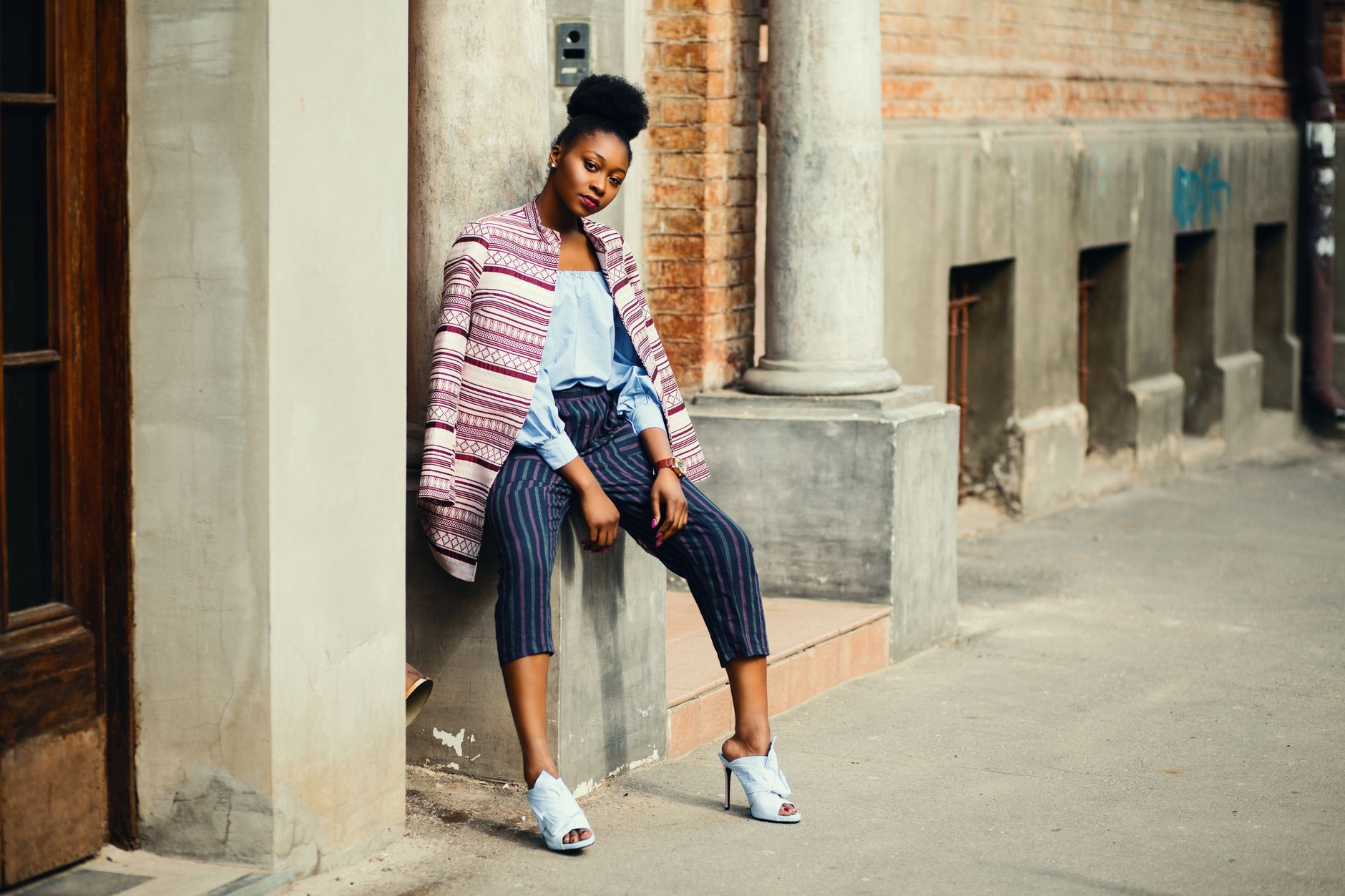Corset-Style Capri Pants