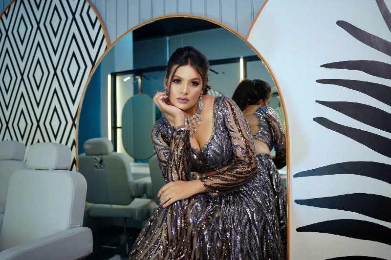 Mirror Gown, Bild 2