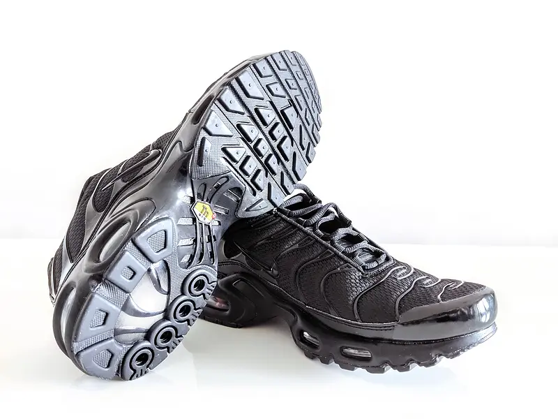 Nike Air Max Plus "Ope Ope" (One Piece x Nike), Bild 2