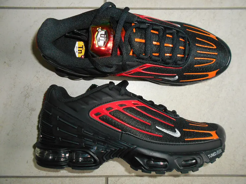 Nike Air Max Plus "Ope Ope" (One Piece x Nike), Bild 3