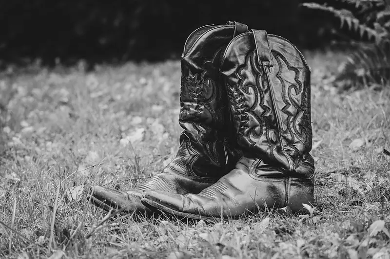Roper Boots, Bild 4