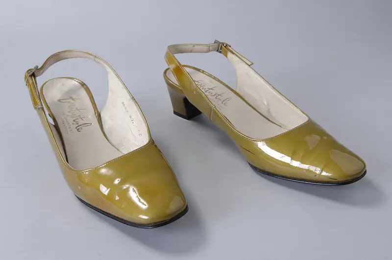 Slingbacks
